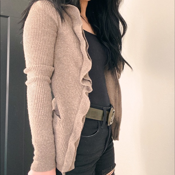 Banana Republic cardigan with buttons - Picture 4 of 5